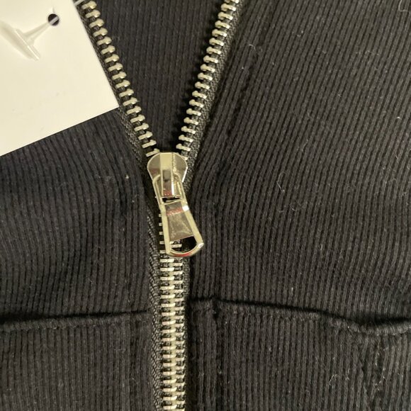 Forever 21 Black Cropped Zip-Up Hoodie Women’s Small | Full Zip Short Jacket NWT - Picture 6 of 10